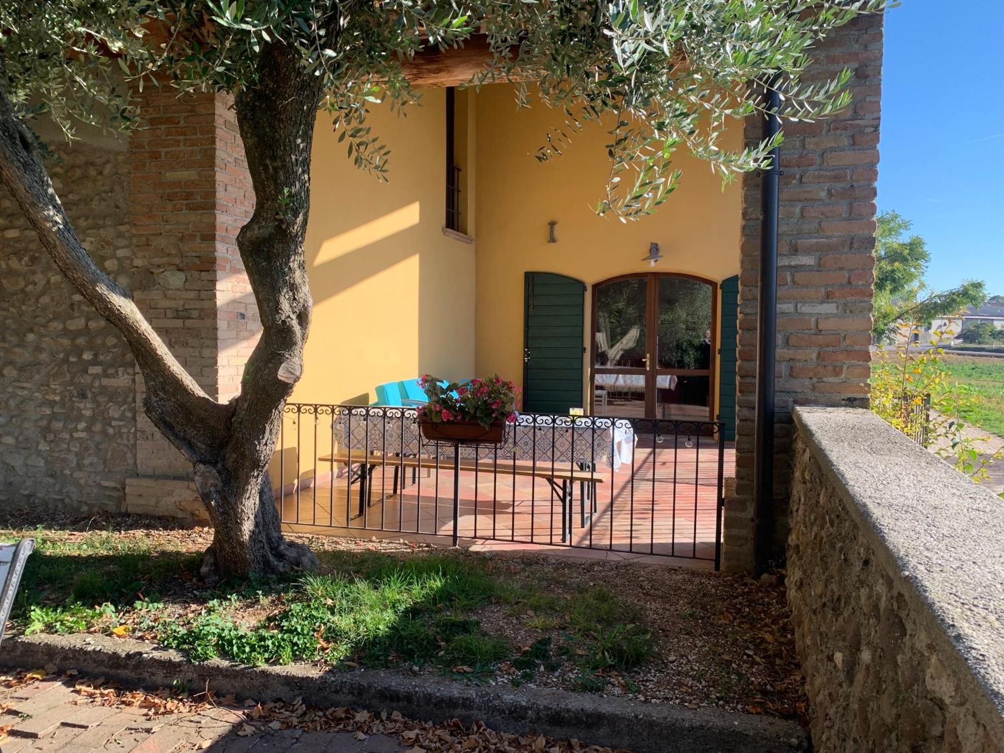 Agriturismo Case In Collina 볼타 만토바나 외부 사진
